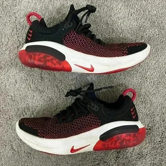 red and black nike running sneakers size 6.5 - Picture 1 of 8